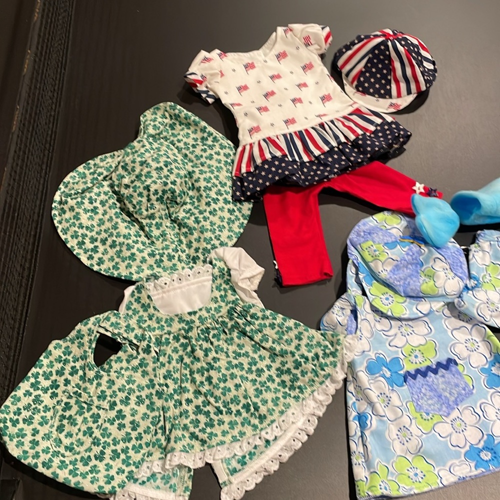 19 Inch Doll Outfit Collection with 4 Outfits - Picture 2 of 16